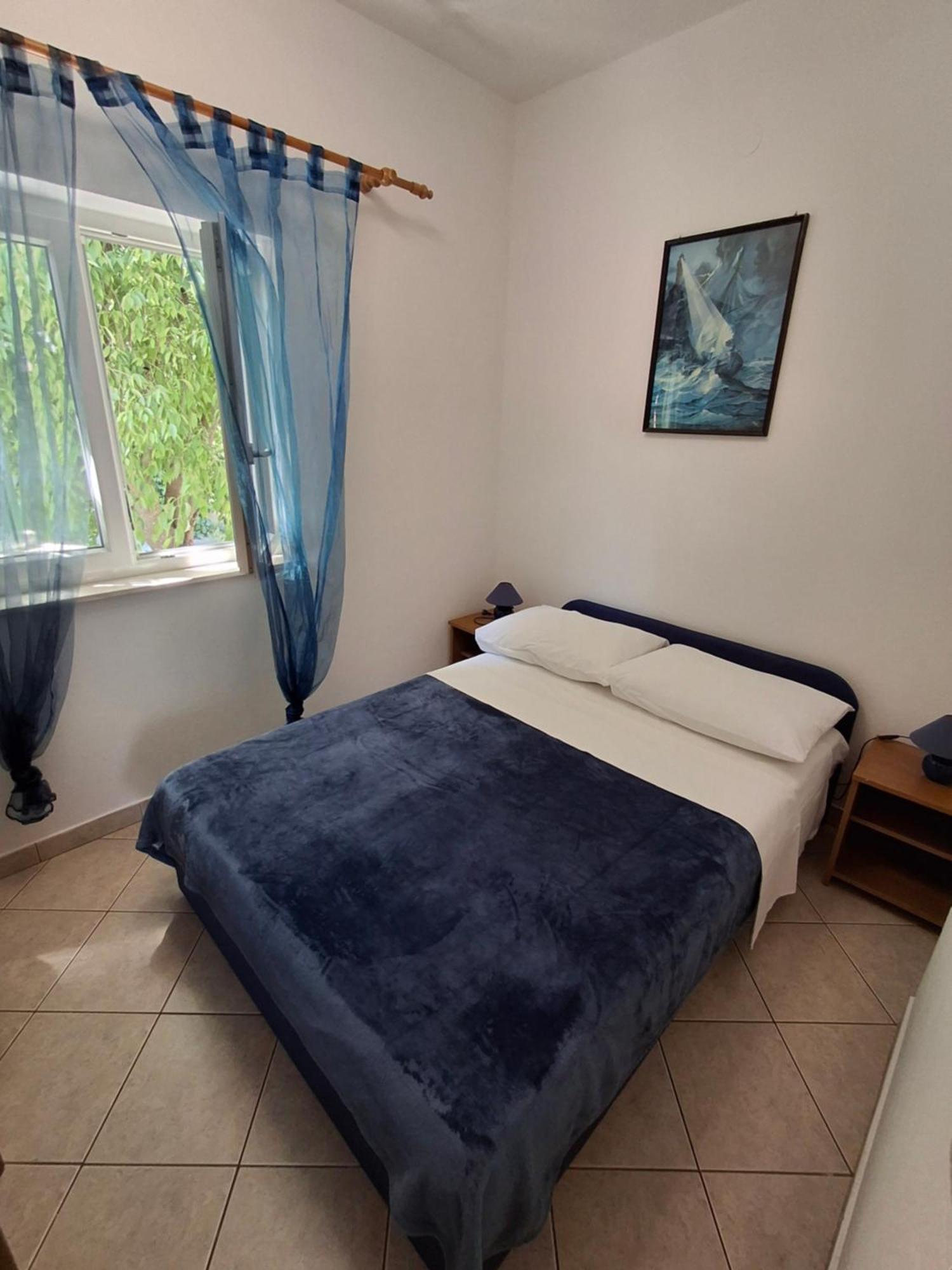 Apartmani Marta Marina Exteriör bild